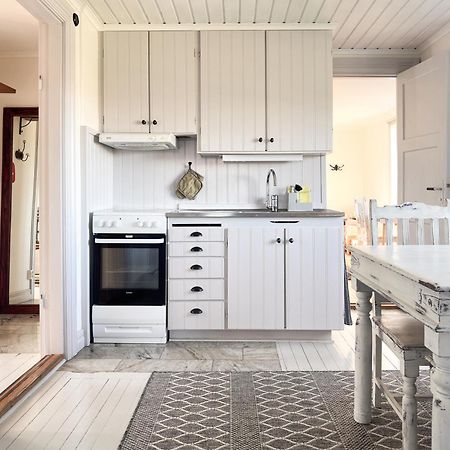 Stubbet - Charming - Newly Remade Villa Вадстена Екстериор снимка
