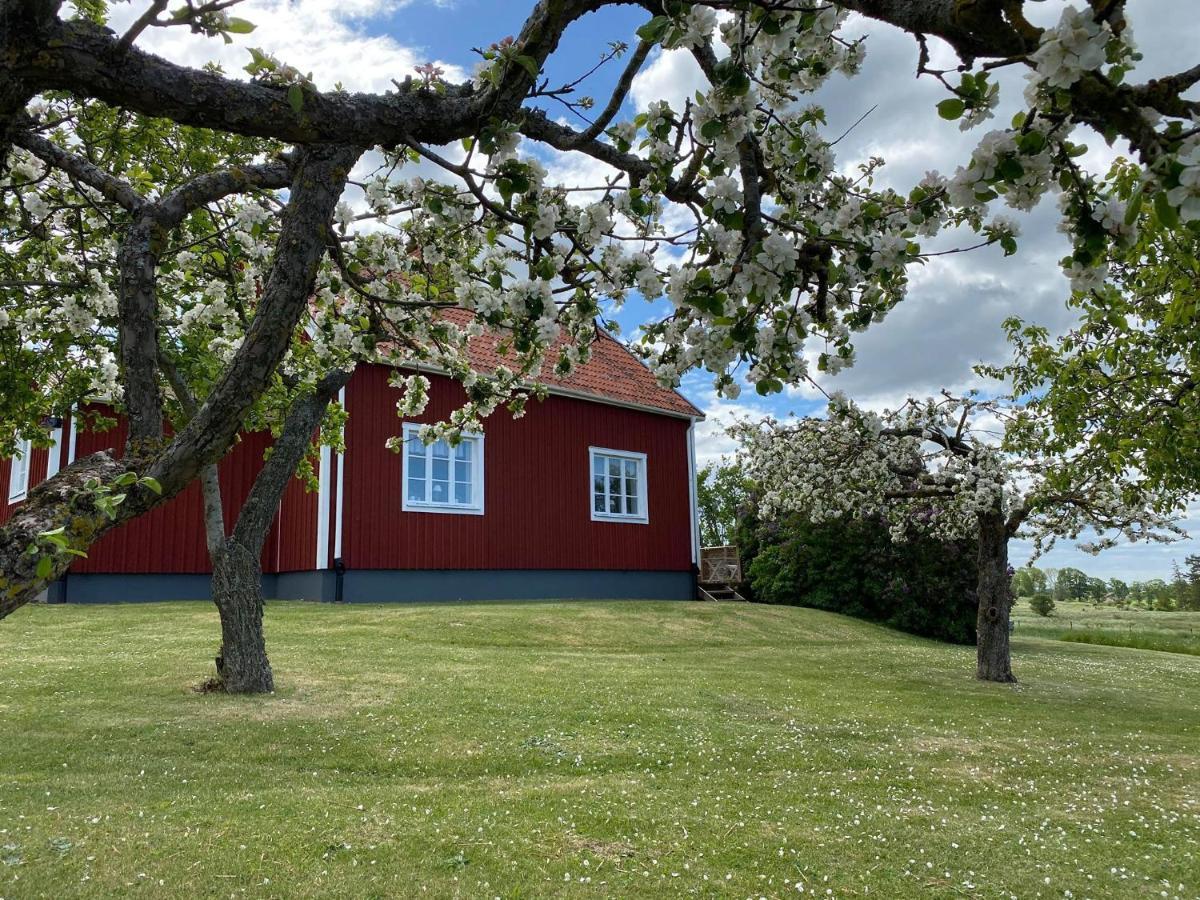 Stubbet - Charming - Newly Remade Villa Вадстена Екстериор снимка